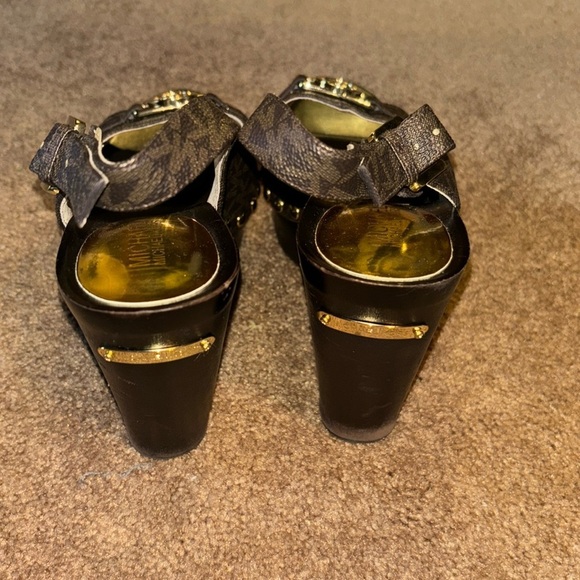 Michael Kors Signature Wedge Open Toe Slingback Heels Size 9.5 - Picture 2 of 14